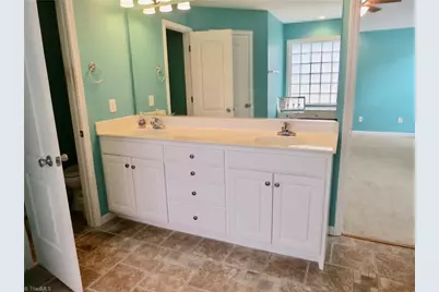132 Feather Ridge Circle, Reidsville, NC 27320 - Photo 14