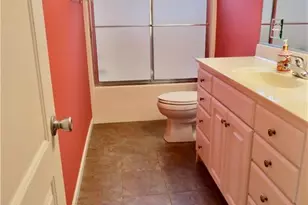 132 Feather Ridge Cir, Reidsville, NC 27320 - Photo 24