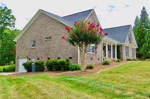 132 Feather Ridge Cir, Reidsville, NC 27320 - Photo 32