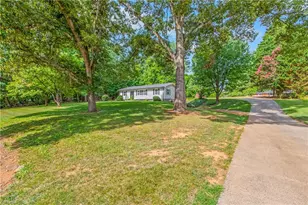 1132 Kennedy St, Yadkinville, NC 27055 - Photo 1