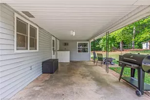 1132 Kennedy St, Yadkinville, NC 27055 - Photo 28