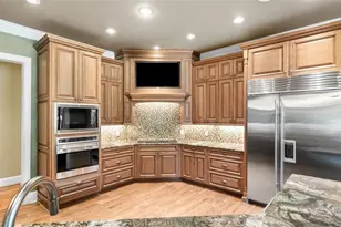 636 Lee Rd, Thomasville, NC 27360 - Photo 10