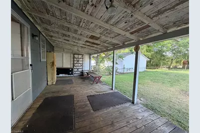 813 W Main Street, Yadkinville, NC 27055 - Photo 20
