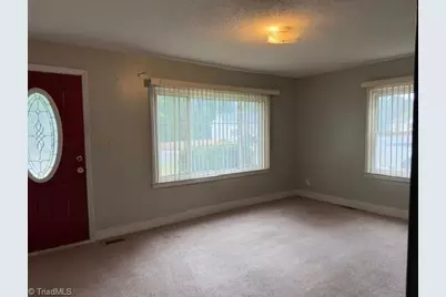308 Hubbard Street, Reidsville, NC 27320 - Photo 4