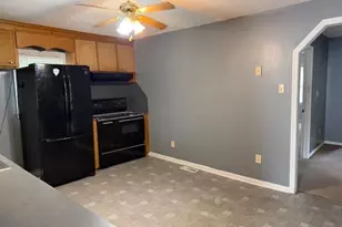 308 Hubbard St, Reidsville, NC 27320 - Photo 6