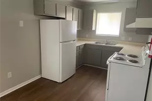 1807 S Scales St, Reidsville, NC 27320 - Photo 2