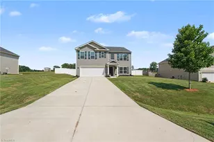 1218 Hickory Point Dr, Lexington, NC 27292 - Photo 4
