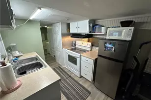162 Clubhouse Dr, New London, NC 28127 - Photo 8