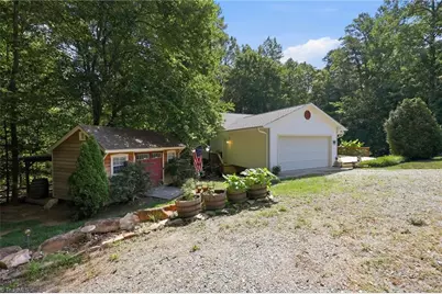 221 Farmview Road, Madison, NC 27025 - Photo 34