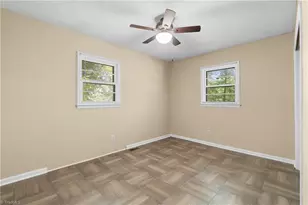3622 Lower Lake Rd, Thomasville, NC 27360 - Photo 16