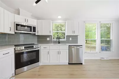 4390 Glenford Drive, Winston-Salem, NC 27107 - Photo 10