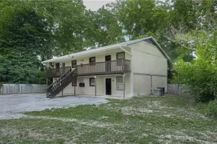 142 Weatherwood Ct, Winston-Salem, NC 27103 - Photo 2