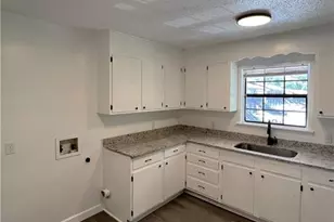 142 Weatherwood Ct, Winston-Salem, NC 27103 - Photo 6