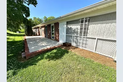 2023 N Main Street #B, Mount Airy, NC 27030 - Photo 10