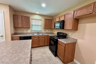 3623 Whitworth Dr, Greensboro, NC 27405 - Photo 4