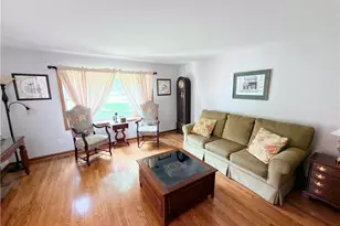 204 Windsor Park Dr, Dobson, NC 27017 - Photo 6