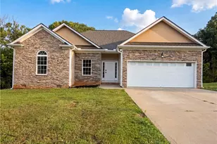 404 Winchester Dr, Graham, NC 27253 - Photo 1