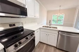 404 Winchester Dr, Graham, NC 27253 - Photo 6