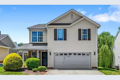 929 Peachtree Meadows Circle, Kernersville, NC 27284 - Photo 2