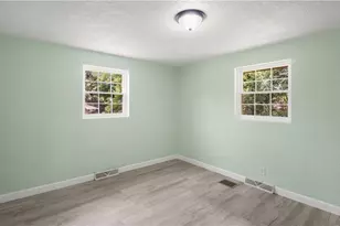 1533 Pecan Dr, High Point, NC 27263 - Photo 22