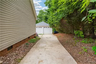 777 Raintree Ct, Randleman, NC 27317 - Photo 6