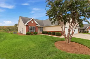 1306 Bayswater Dr, High Point, NC 27265 - Photo 4