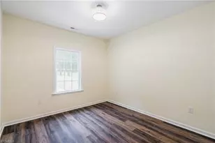 2068 Brookhurst St, Winston-Salem, NC 27106 - Photo 10