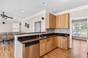 6308 Thornblade Ct, Greensboro, NC 27410 - Photo 16