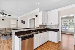 6308 Thornblade Ct, Greensboro, NC 27410 - Photo 14