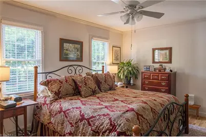 5015 Edinborough Road, Greensboro, NC 27406 - Photo 18