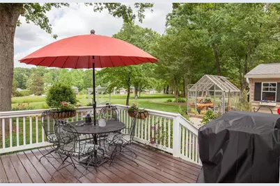 5015 Edinborough Road, Greensboro, NC 27406 - Photo 34