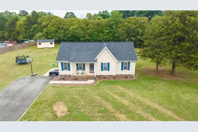 2563 Foxfire Lane, Burlington, NC 27217 - Photo 42