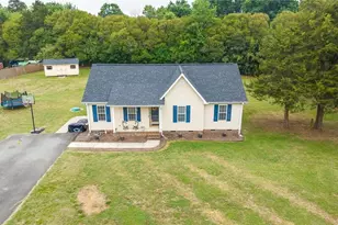 2563 Foxfire Ln, Burlington, NC 27217 - Photo 42