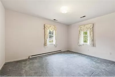 2101 W Vandalia Road, Greensboro, NC 27407 - Photo 26