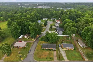 2101 W Vandalia Rd, Greensboro, NC 27407 - Photo 36