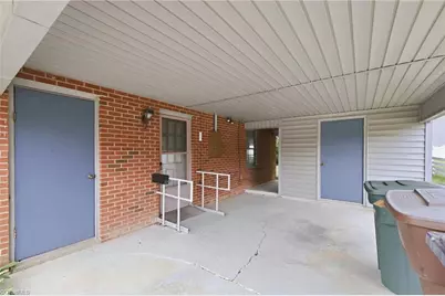 2101 W Vandalia Road, Greensboro, NC 27407 - Photo 30