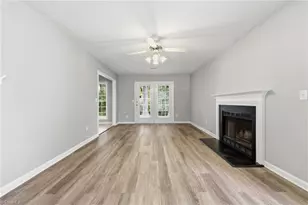 4002 Auburn Hills Dr, Greensboro, NC 27407 - Photo 8