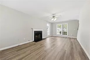 4002 Auburn Hills Dr, Greensboro, NC 27407 - Photo 12