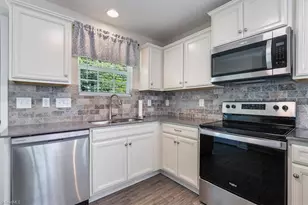 3807 Copperfield Ct, High Point, NC 27265 - Photo 14