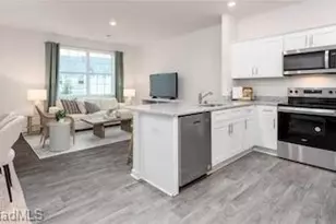 1707 Komondor Trl, Greensboro, NC 27405 - Photo 4