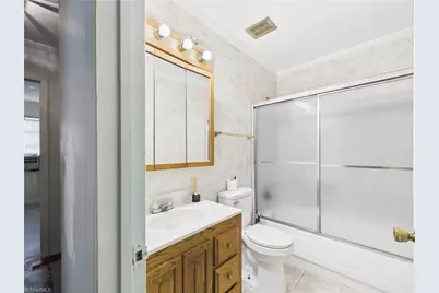 427 Clark Avenue, Greensboro, NC 27406 - Photo 14