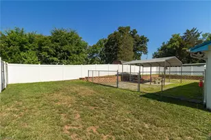 944 Fisher Ferry St, Thomasville, NC 27360 - Photo 26