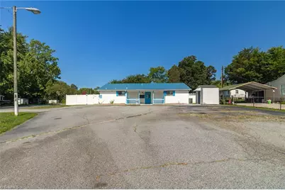 944 Fisher Ferry Street, Thomasville, NC 27360 - Photo 2