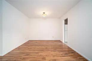 2532 Cottage Pl, Greensboro, NC 27455 - Photo 12