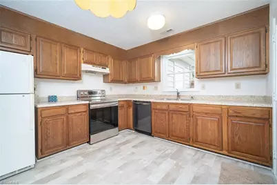 2532 Cottage Place, Greensboro, NC 27455 - Photo 16