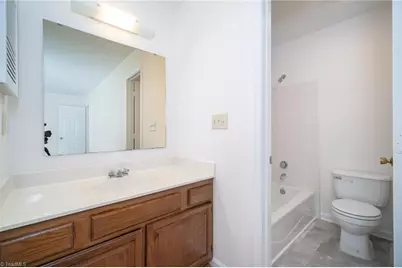 2532 Cottage Place, Greensboro, NC 27455 - Photo 24