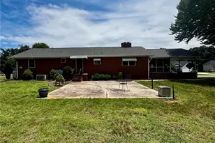2167 Payne Rd, Lexington, NC 27295 - Photo 2