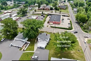 207 W Main St, Pilot Mountain, NC 27041 - Photo 16