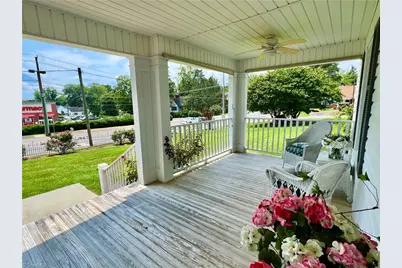 207 W Main Street #B, Pilot Mountain, NC 27041 - Photo 6
