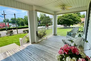 207 W Main St, Pilot Mountain, NC 27041 - Photo 6